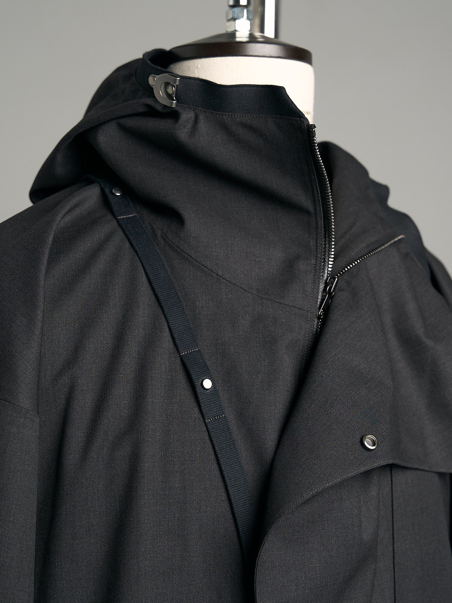 Motiv Dual Blade Parka Optim Wool Antr.