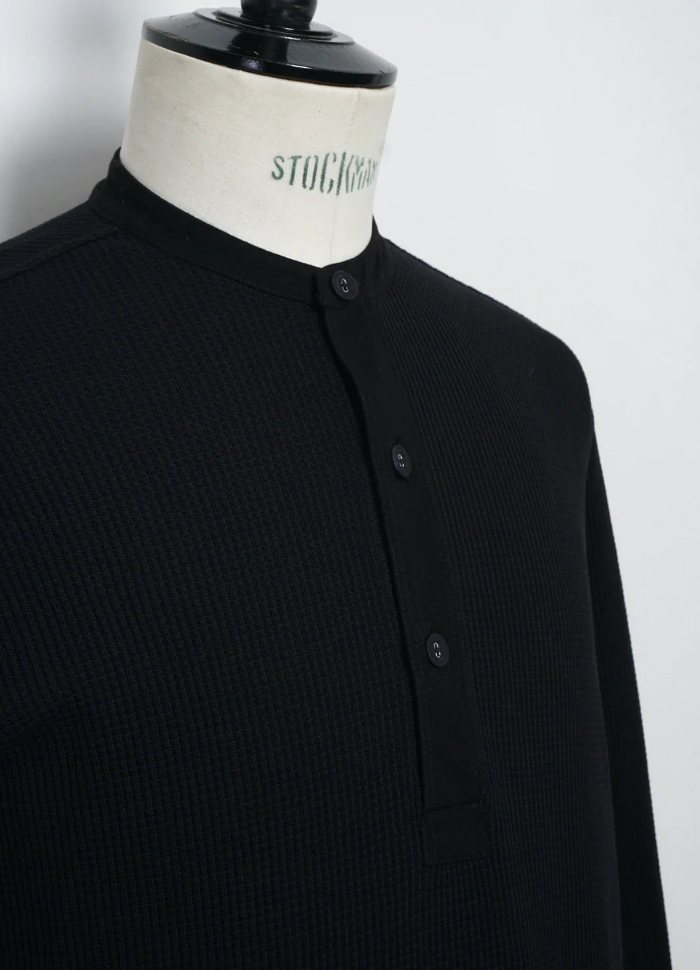 HG HERMANN Long Sleeve Knitted Henley Black